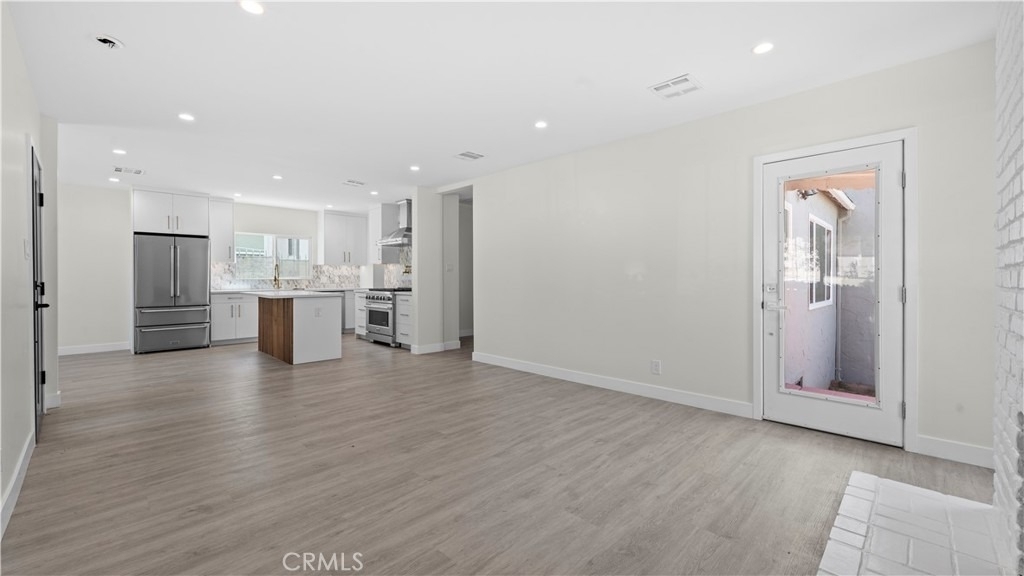 1230 Spazier Avenue - Photo 8