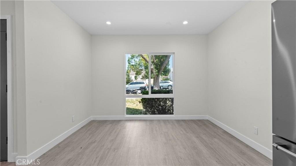 1230 Spazier Avenue - Photo 10