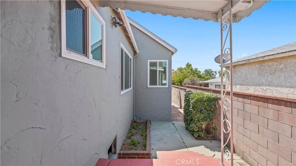 1230 Spazier Avenue - Photo 37