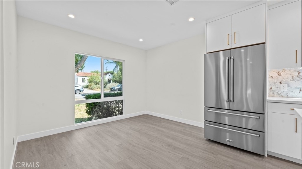1230 Spazier Avenue - Photo 16