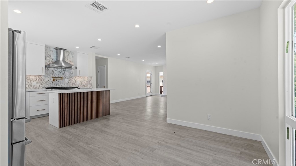 1230 Spazier Avenue - Photo 9