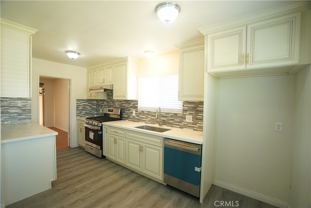 19524 Gravina Street - Photo 8