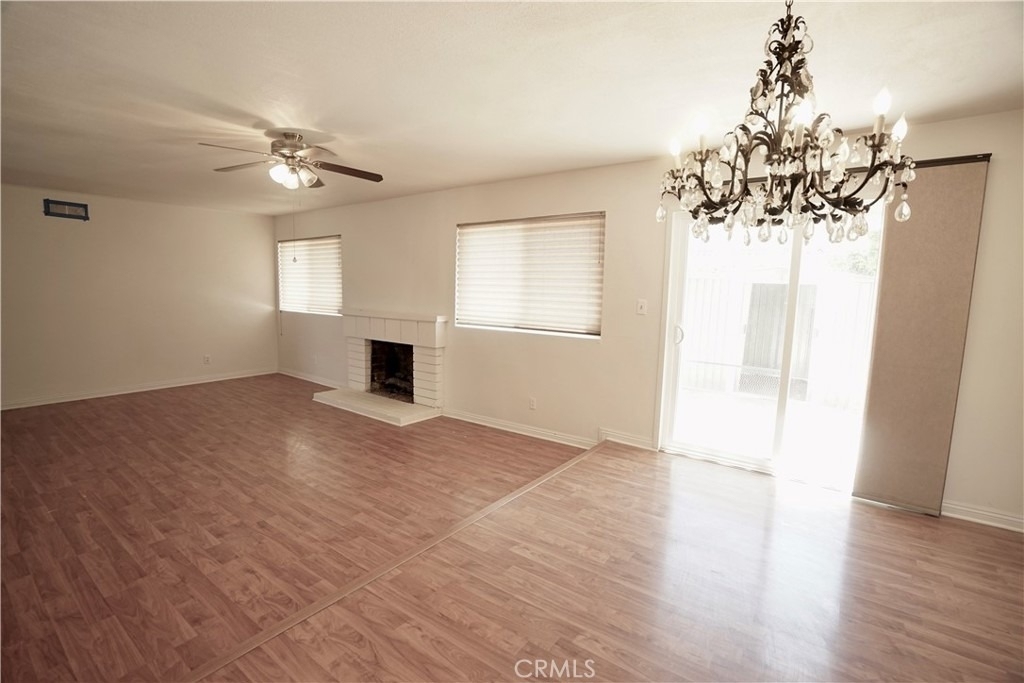 19524 Gravina Street - Photo 2