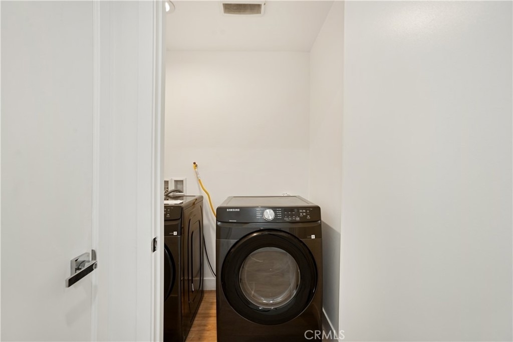 449 N Heliotrope Drive - Photo 3