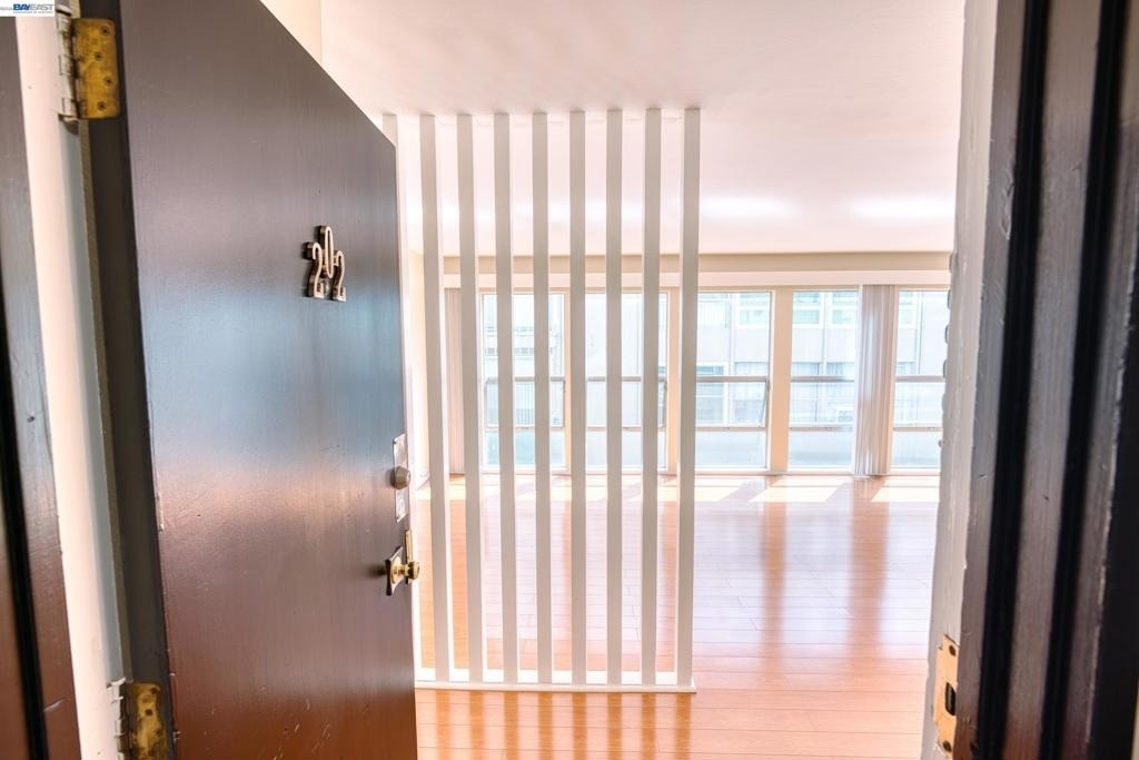 3815 Harrison St - Photo 4