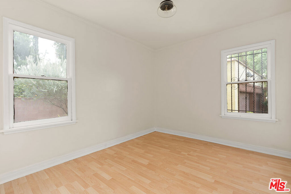 3104 Silver Lake Boulevard - Photo 10