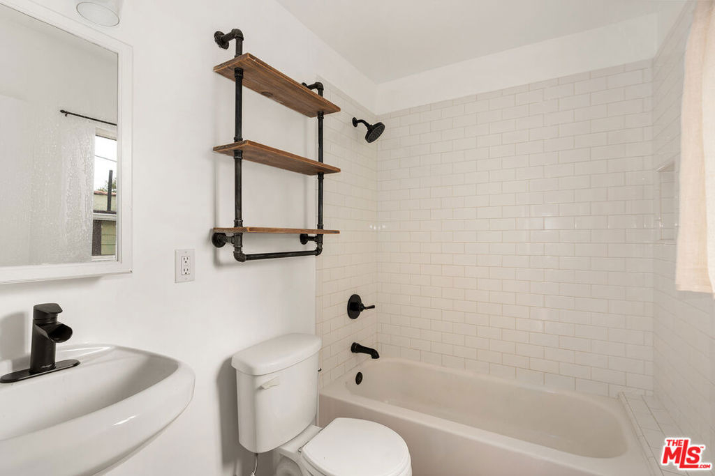 3104 Silver Lake Boulevard - Photo 12