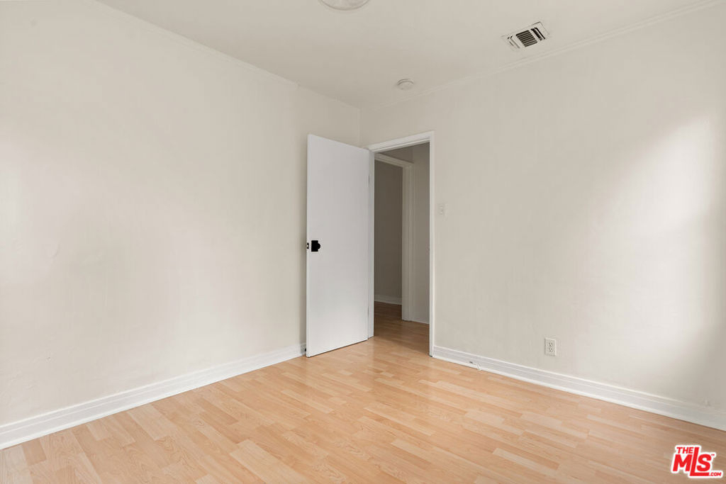 3104 Silver Lake Boulevard - Photo 11