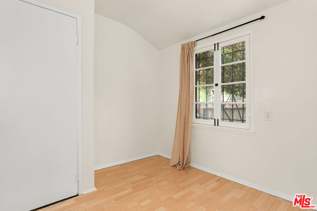 3104 Silver Lake Boulevard - Photo 9