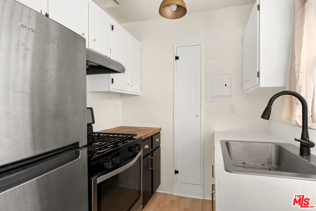 3104 Silver Lake Boulevard - Photo 7