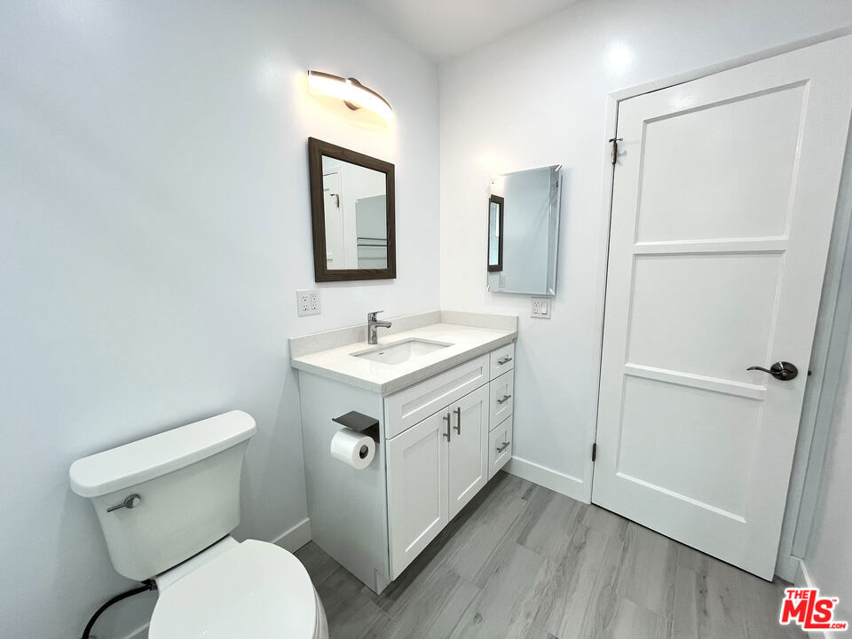 11768 Gateway Boulevard - Photo 12