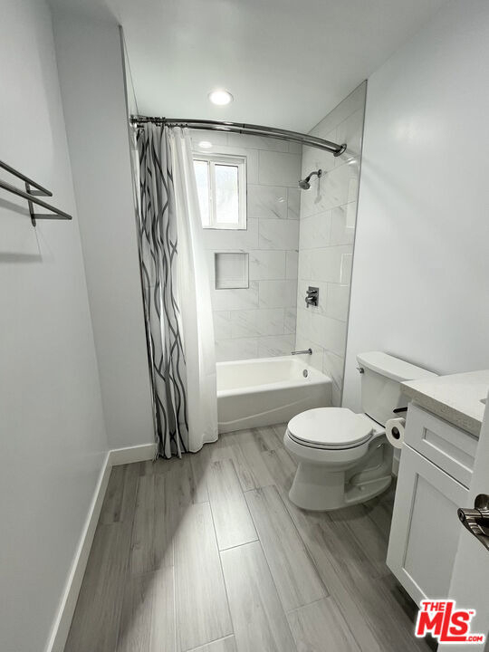 11768 Gateway Boulevard - Photo 11