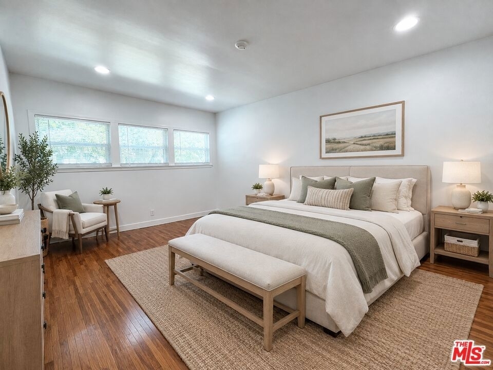 11768 Gateway Boulevard - Photo 8