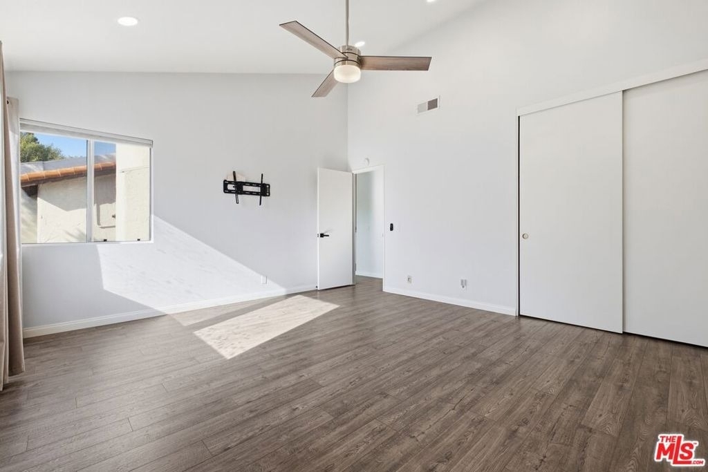 833 N Shadow Lake Drive - Photo 18