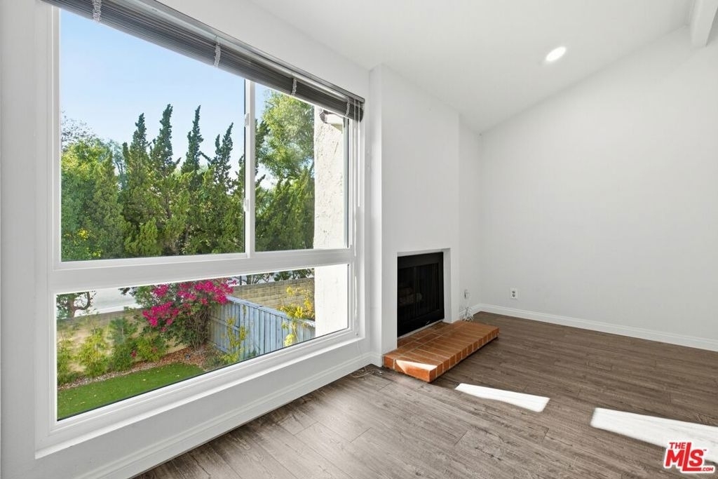 833 N Shadow Lake Drive - Photo 15