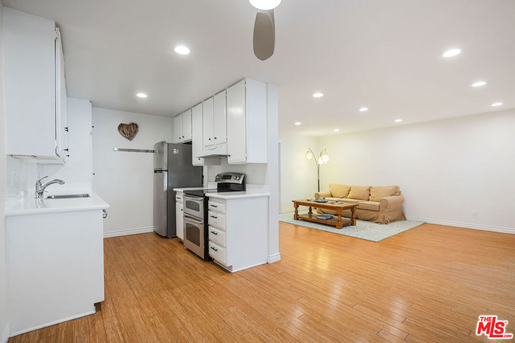 918 17th Street - Photo 5