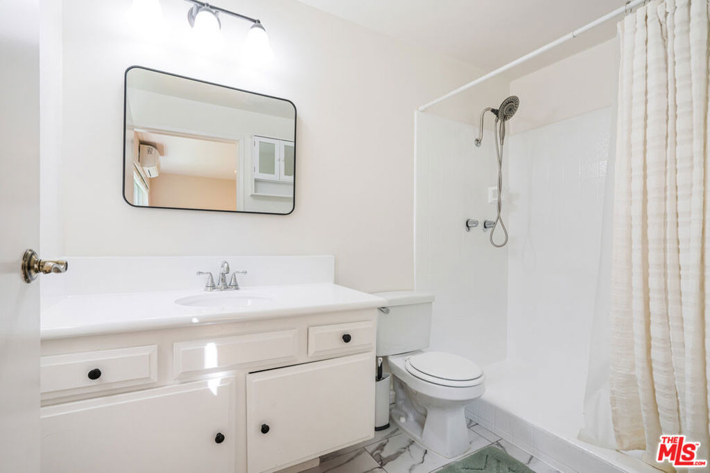 918 17th Street - Photo 12