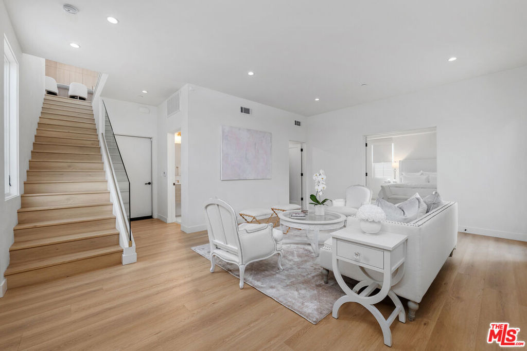 1203 N Vista Street - Photo 4