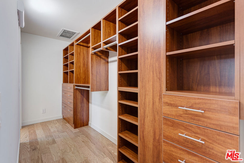 209 Hollister Avenue - Photo 19