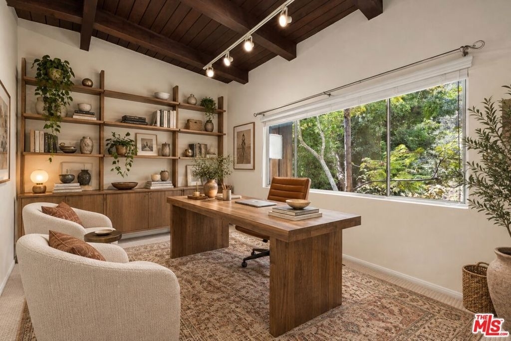 2370 Nichols Canyon Road - Photo 15