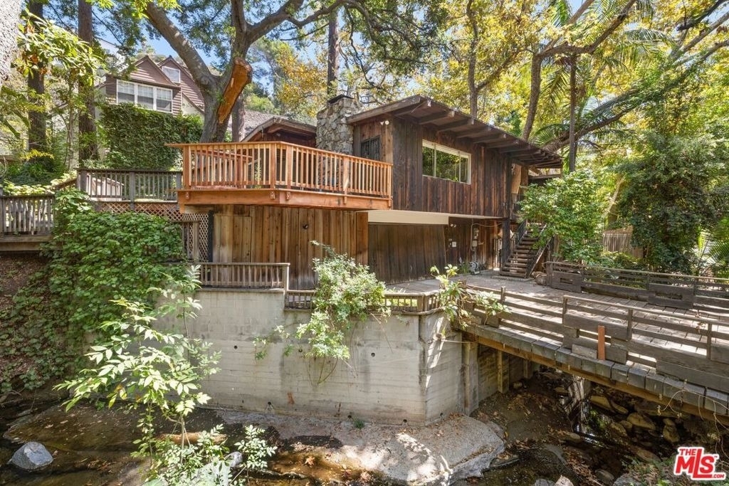 2370 Nichols Canyon Road - Photo 20