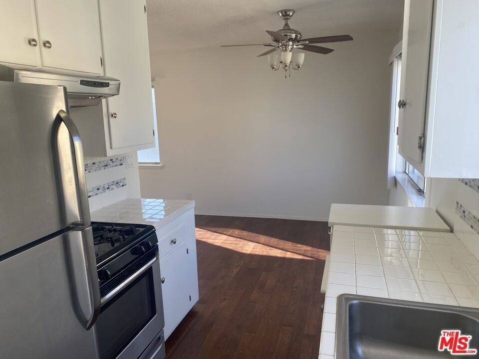 1241 17th Street - Photo 5