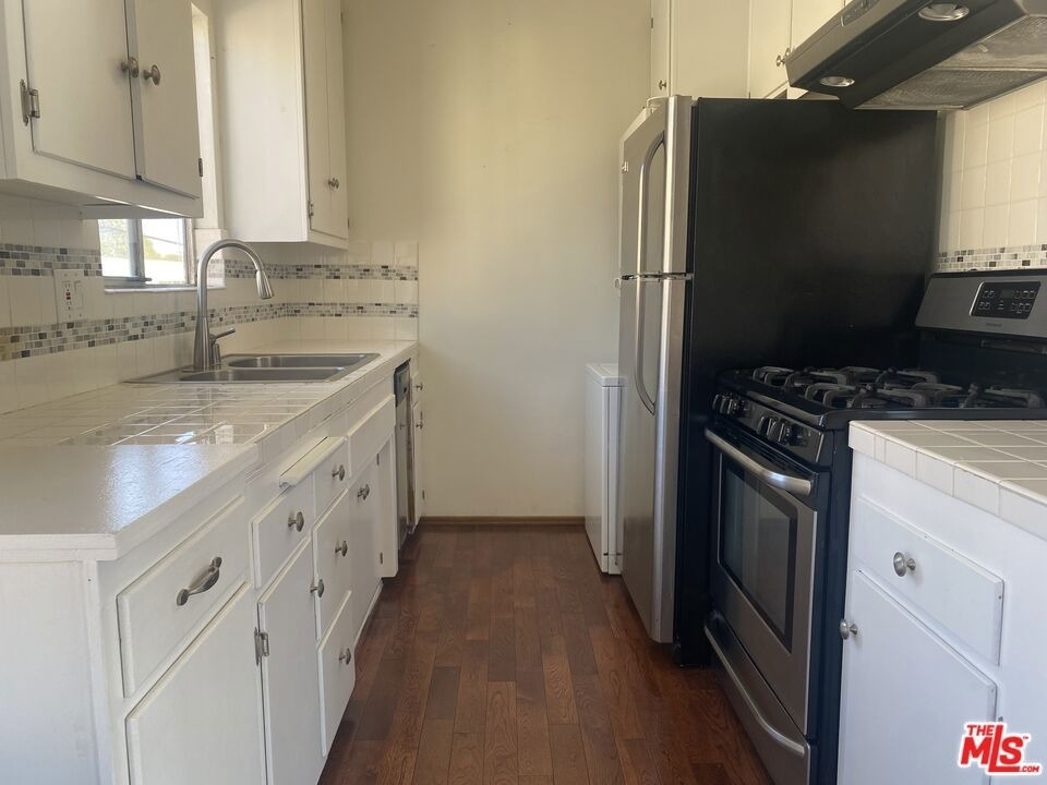 1241 17th Street - Photo 17