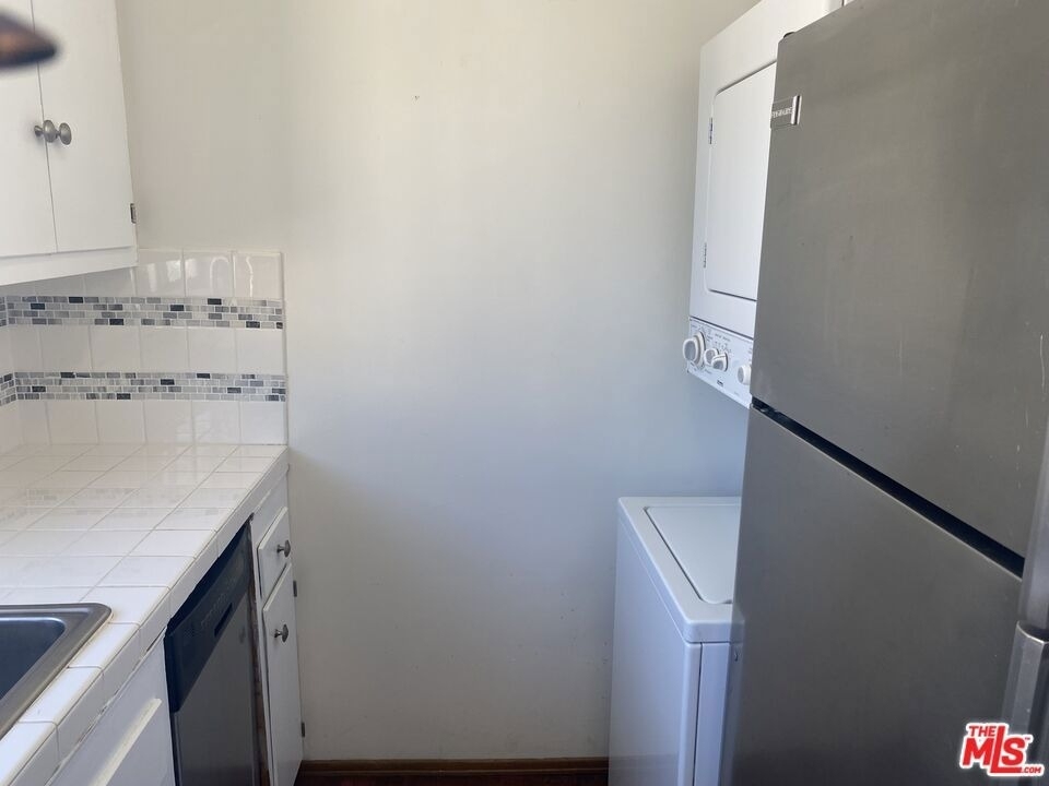 1241 17th Street - Photo 16