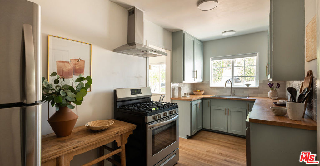 5140 Miriam Street - Photo 10