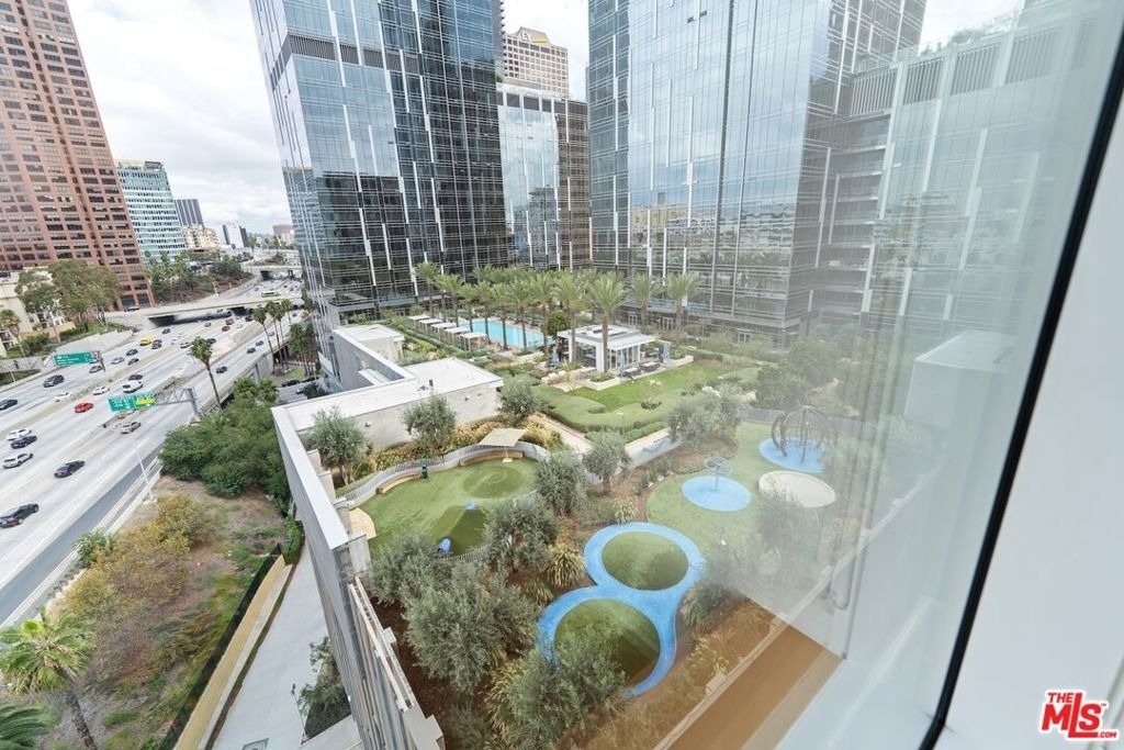 889 Francisco Street - Photo 1