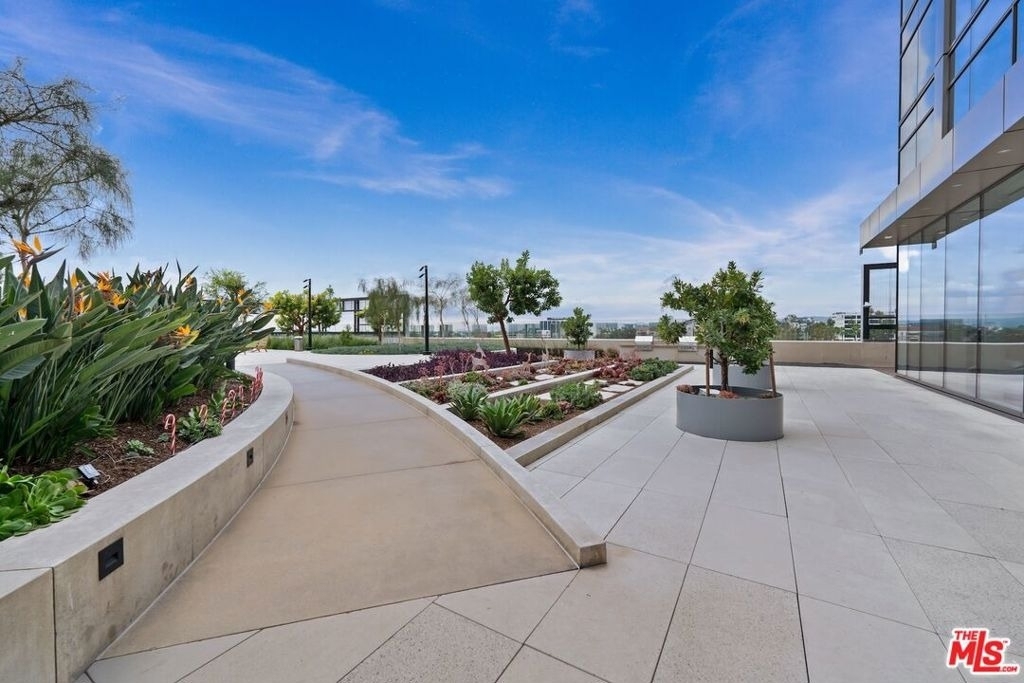 889 Francisco Street - Photo 36