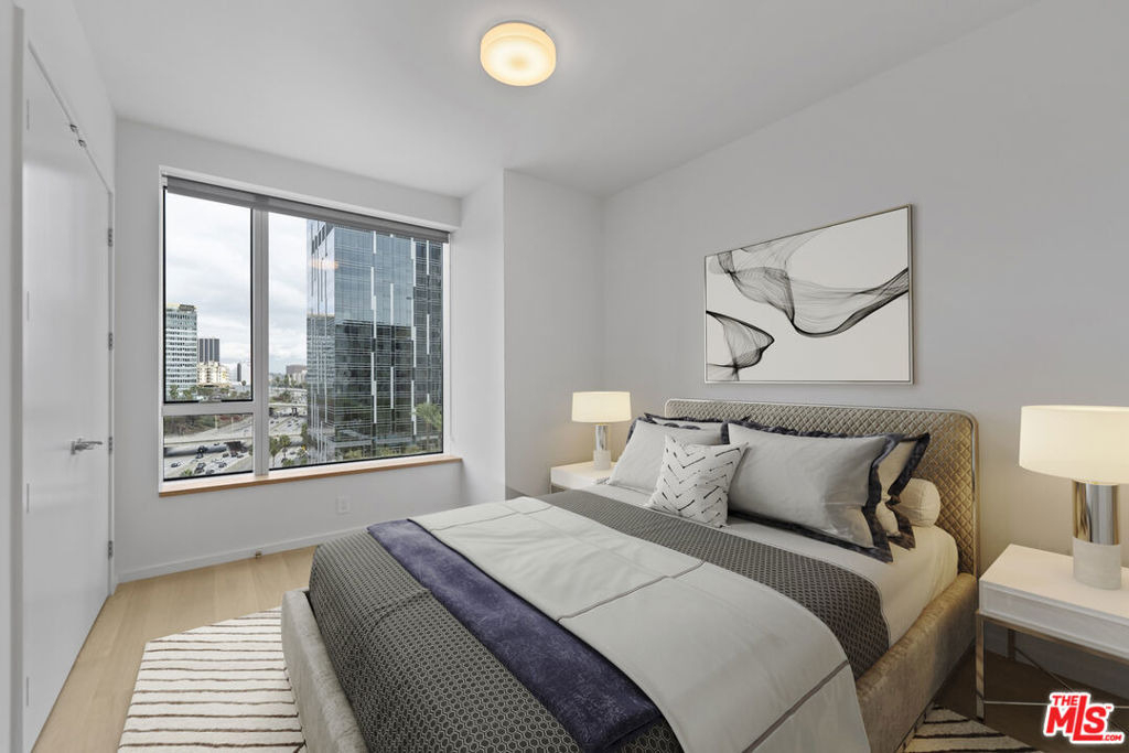 889 Francisco Street - Photo 14