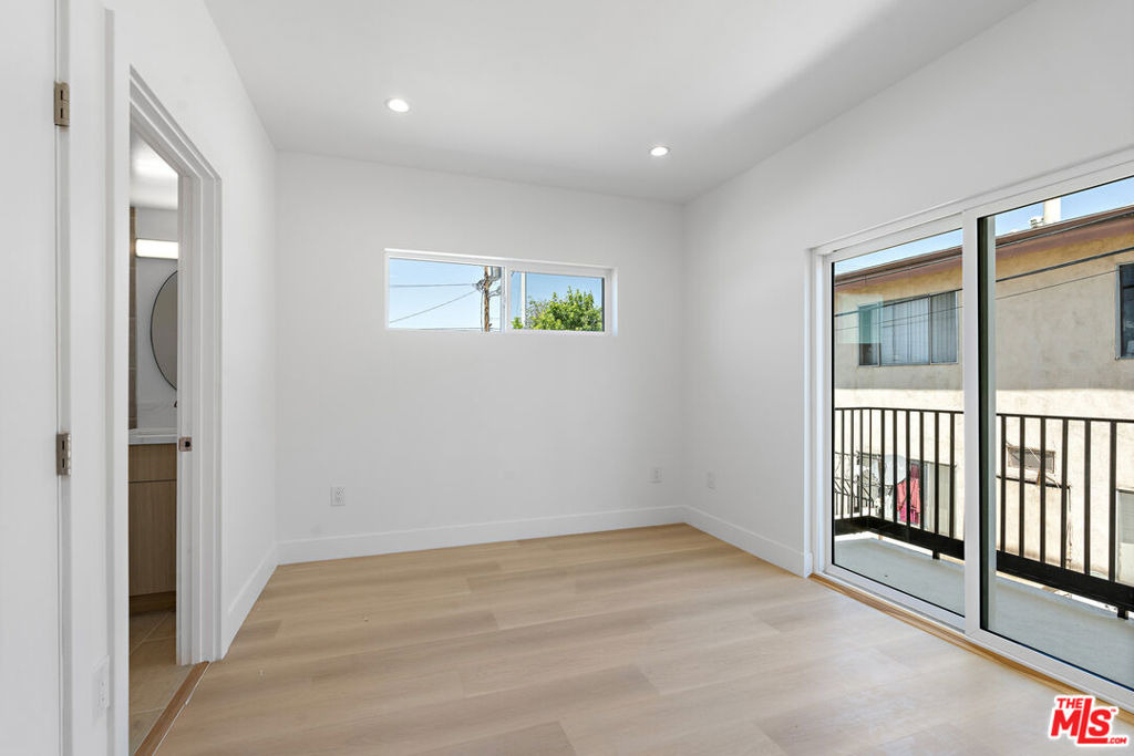10965 Calvert - Photo 18