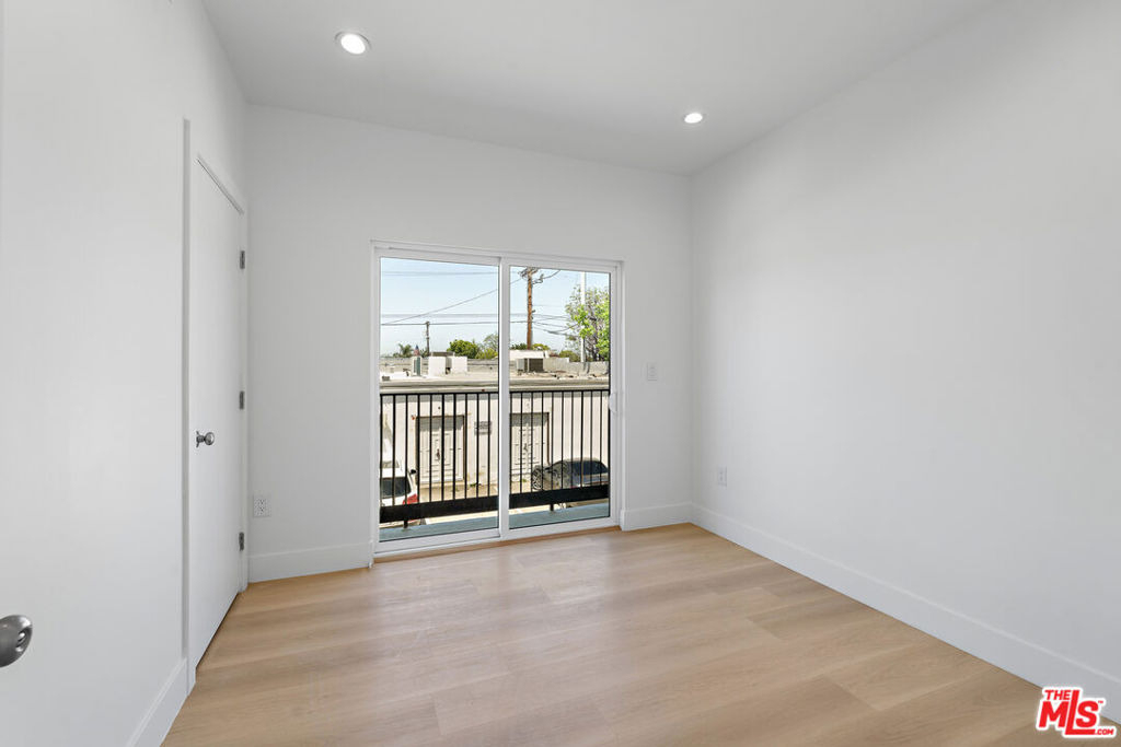 10965 Calvert - Photo 14
