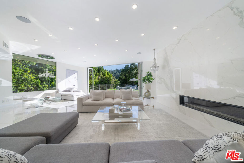 1040 Montego Drive - Photo 23