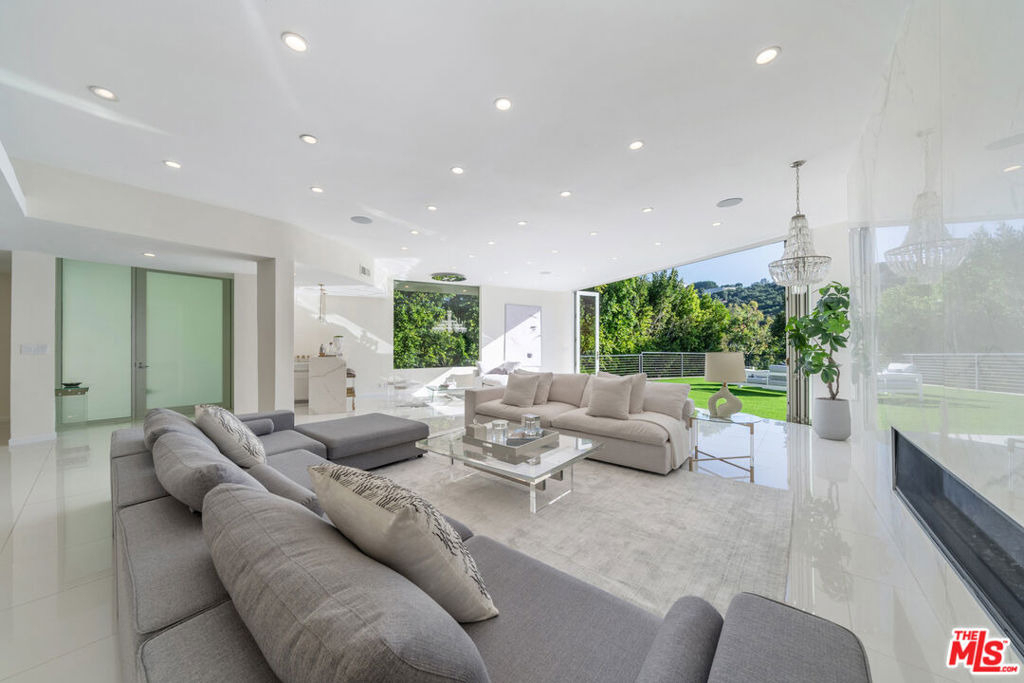 1040 Montego Drive - Photo 24