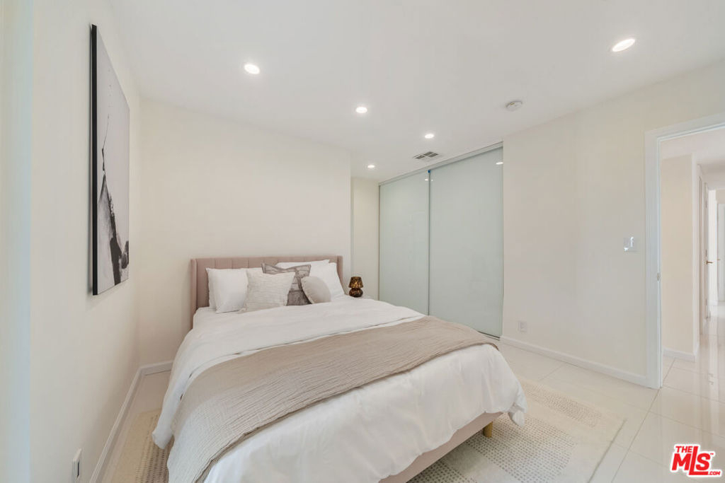 1040 Montego Drive - Photo 39