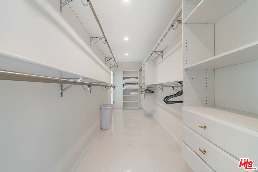 1040 Montego Drive - Photo 12