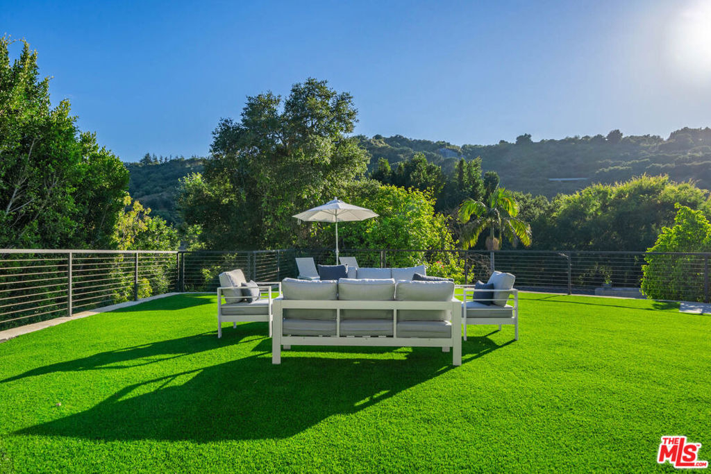 1040 Montego Drive - Photo 44