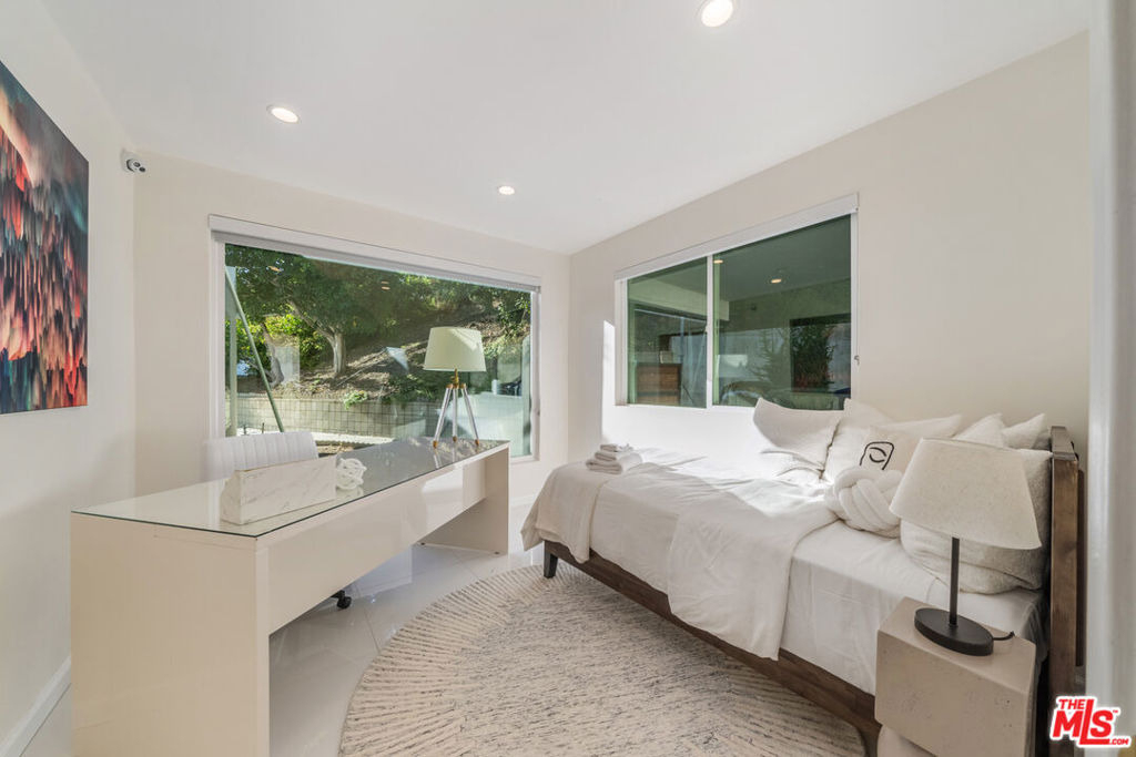 1040 Montego Drive - Photo 41
