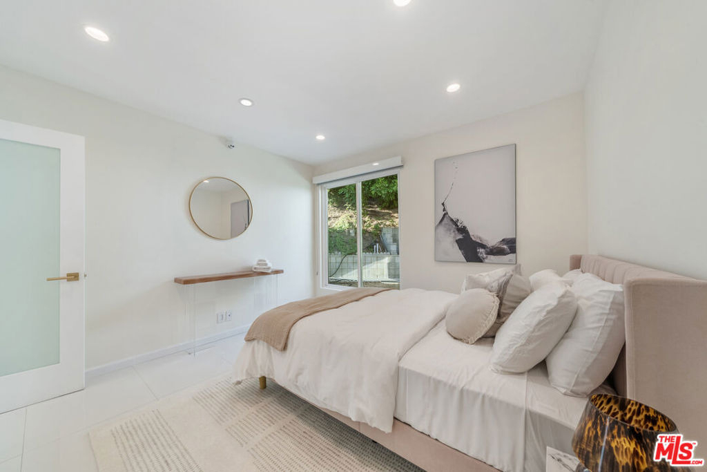1040 Montego Drive - Photo 40
