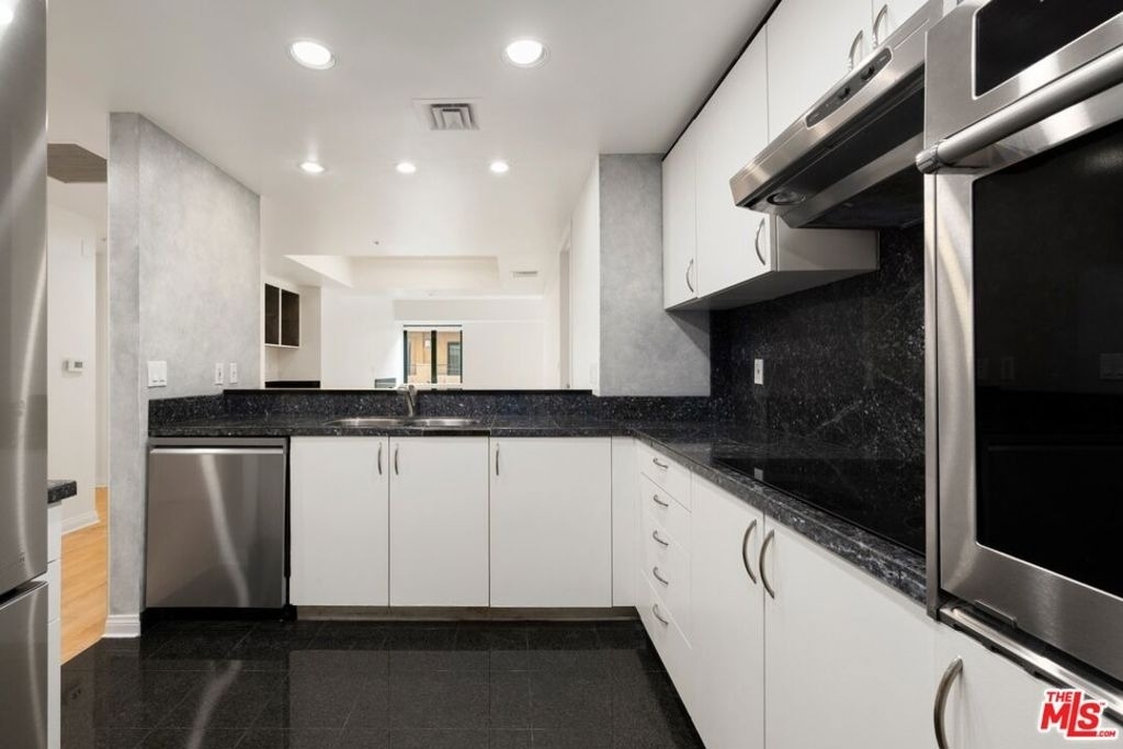 10520 Wilshire Boulevard - Photo 5