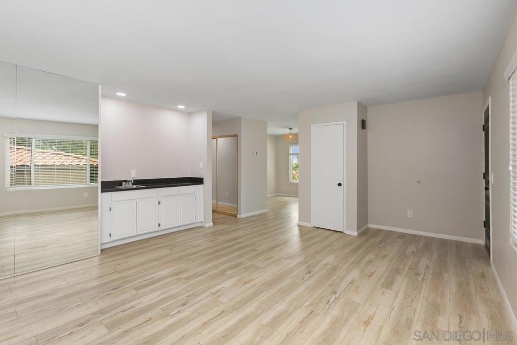 4265 Asher St - Photo 2