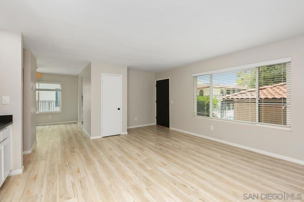 4265 Asher St - Photo 1