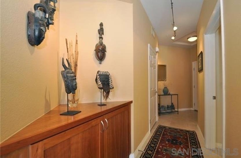 330 J St - Photo 8