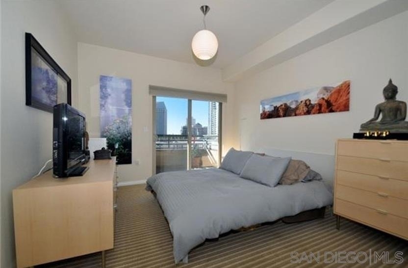 330 J St - Photo 7