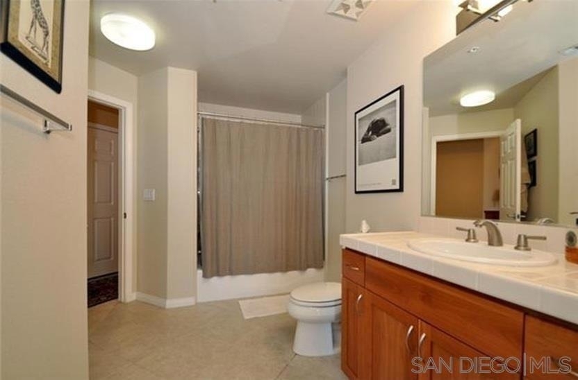 330 J St - Photo 6