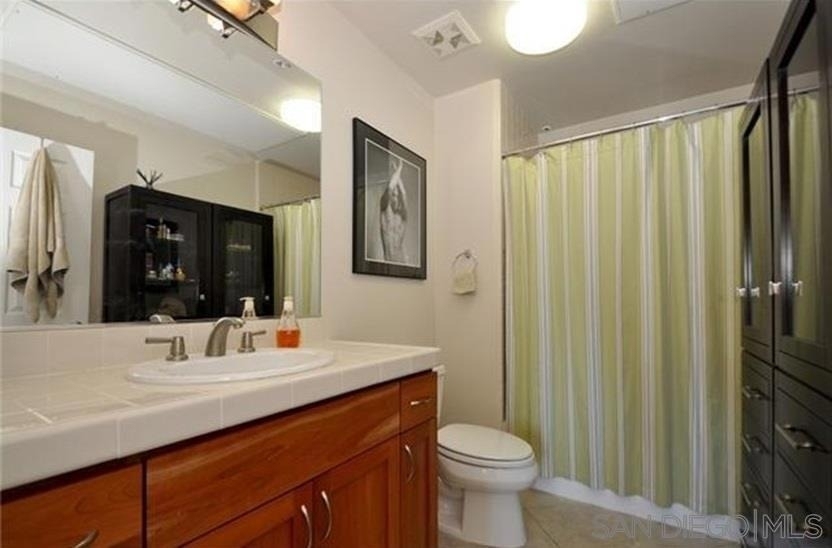 330 J St - Photo 5