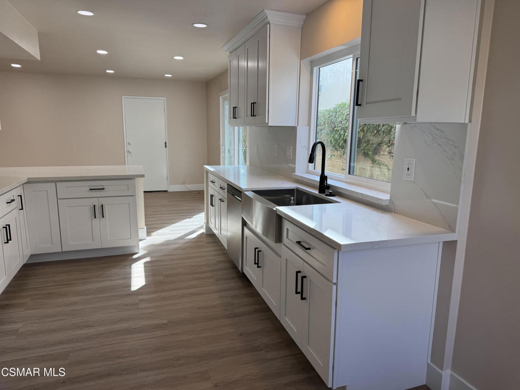 12475 Sunnyglen Drive - Photo 3