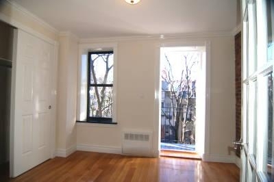 334 East 6th Street - Photo 4